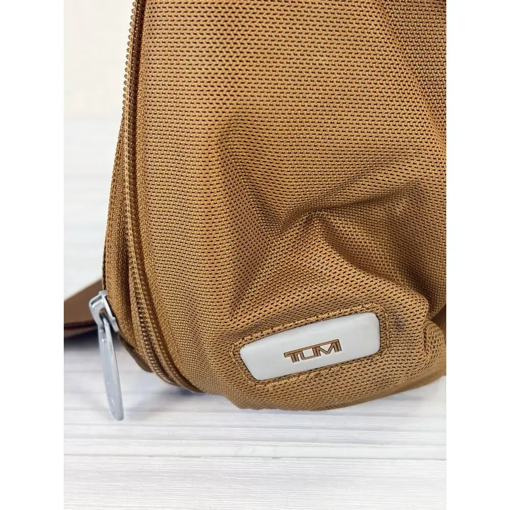 Tumi T-Tech Messenger Bag Crossbody Brown With Strap 57414MCH